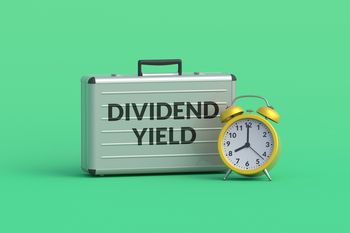 The 2 Best Dividend Stocks to Buy Now and Hold Forever: https://g.foolcdn.com/editorial/images/858624/gettyimages-2245098525-1200x800-5b2df79.jpg