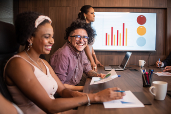 Once-in-a-Decade Opportunity: 1 AI Software Stock to Buy While It's Still Down: https://g.foolcdn.com/editorial/images/860975/professionals_smiling_in_a_conference_room.jpg
