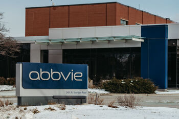 What Is Considered a Good Stock Dividend? 2 Healthcare Stocks Fit the Bill.: https://g.foolcdn.com/editorial/images/855086/abbvie_logo_on_sign_with_building_abbv.jpg