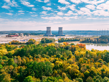 The Energy Transition Isn't Dead. Here Are 2 Green Stocks Worth Buying This Month.: https://g.foolcdn.com/editorial/images/863010/gettyimages-21827616832.jpg