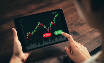 1 Obvious Way This Consumer-Facing Stock Can Beat the S&P 500 Over the Next 3 Years: https://g.foolcdn.com/editorial/images/865626/buy-sell-stock-buttons-on-stock-chart-tablet.jpg