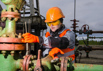 The World Is Burning Through Oil With No Resupply in Sight. Is SHEL Stock a Buy Before the Squeeze Gets Worse?: https://g.foolcdn.com/editorial/images/869248/21_05_18-a-person-in-protective-gear-working-on-an-energy-pipeline-_gettyimages-538186946.jpg