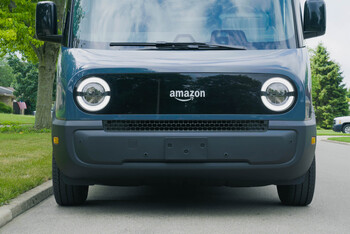 Why Rivian Alarm Bells Might Be Ringing: https://g.foolcdn.com/editorial/images/869152/rivian-amazon-edv-01.jpg