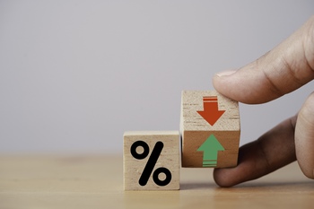 Buy 2 Vanguard Index Funds to Beat the S&P 500 in the Next Year, According to Wall Street: https://g.foolcdn.com/editorial/images/855848/market-20.jpg