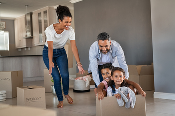 FSAs Did Something This Year They Haven't Done Since 1986: https://g.foolcdn.com/editorial/images/849829/real-estate-purchase-family-in-new-home.jpg