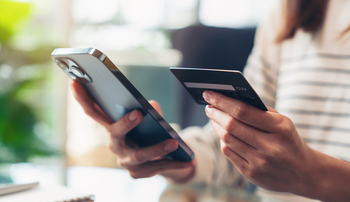 Best Growth Stock to Buy Right Now: Amazon vs. MercadoLibre: https://g.foolcdn.com/editorial/images/855113/ecommerce-on-a-smartphone.jpg