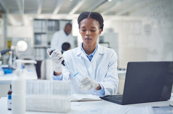 3 Reasons Viking Therapeutics Stock Could 10X if Its Obesity Pipeline Succeeds: https://g.foolcdn.com/editorial/images/854929/gettyimages-researcher-works-in-lab_computer.jpg
