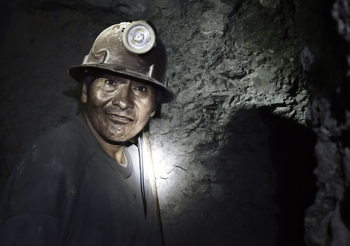 Bet on These Copper ETFs as Red Metal Demand Expected to Surge 50%: https://staticx-tuner.zacks.com/images/articles/main/36/93653.jpg
