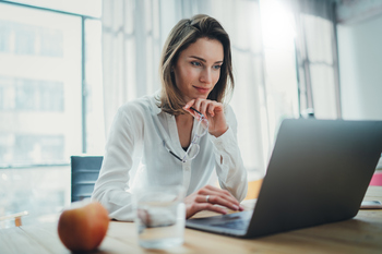 Moderna's Ups and Downs: Here's What You Need to Know Before Investing.: https://g.foolcdn.com/editorial/images/857650/gettyimages-1147525564.jpg
