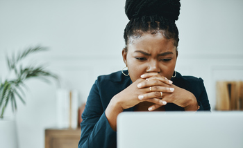 Should You Bother With Your Company's 401(k) If There's No Match?: https://g.foolcdn.com/editorial/images/857171/woman-20s-laptop-serious-gettyimages-1355037951.jpg