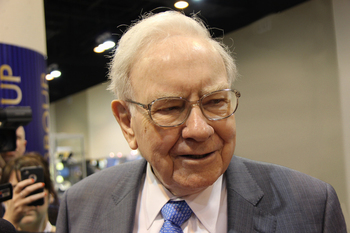 Warren Buffett vs. Bill Ackman: One Piled Into Amazon While the Other Sold: https://g.foolcdn.com/editorial/images/857499/buffett19-tmf.jpg