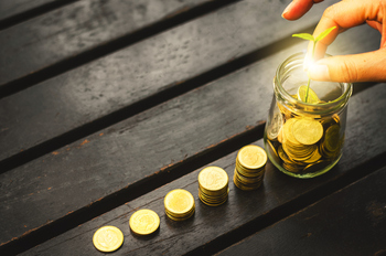 Could Buying Oklo Stock Today Set You Up for Life in Dividend Income?: https://g.foolcdn.com/editorial/images/850443/stacks-of-gold-copy.jpg