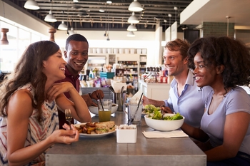 Chipotle Isn't Looking to Compete With McDonald's on Price, and Why That Could Be a Costly Mistake: https://g.foolcdn.com/editorial/images/858313/group-of-friends-eating-at-a-restaurant.jpg