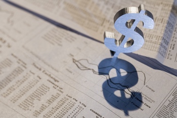 Buy 3 Vanguard Index Funds to Beat the S&P 500 in the Next Year, According to Wall Street: https://g.foolcdn.com/editorial/images/858606/money-21.jpg