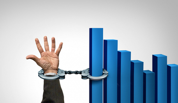 Does Landstar's Lower Valuation Indicate a Buying Opportunity?: https://staticx-tuner.zacks.com/images/articles/main/d8/22208.jpg